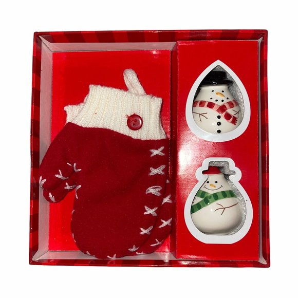 CIB Holiday Tableware Set 4 Flatware Mittens & 2 Sets Salt Pepper Shakers - Picture 3 of 4